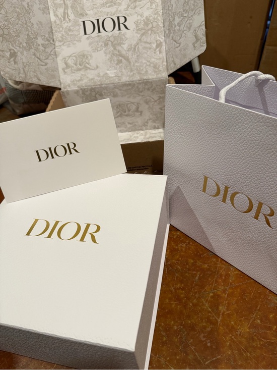 Box Other - Luxury Box and Dust bag with Beauty items